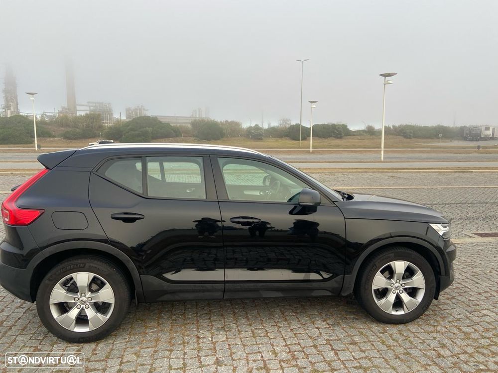 Volvo XC 40 2.0 D3 Momentum Geartronic - 7