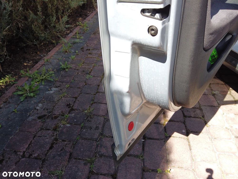 Volkswagen Passat 2.5 TDI Comfortline Tiptr - 14