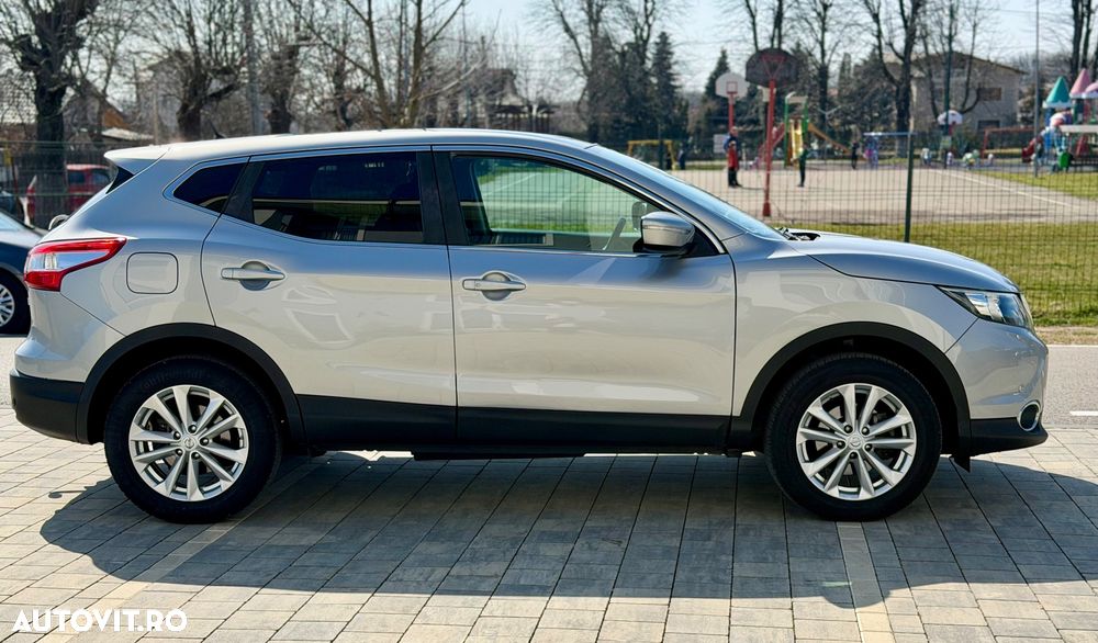 Nissan Qashqai 1.5 DCI N-Connecta - 2