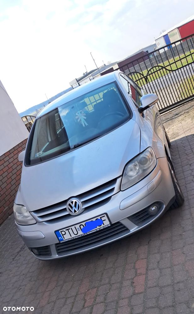 Volkswagen Golf Plus 1.6 FSI Comfortline - 2