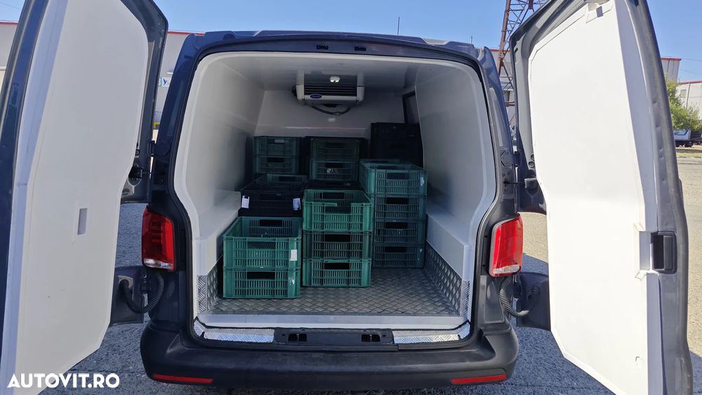 Volkswagen TRANSPORTER T6 - 12