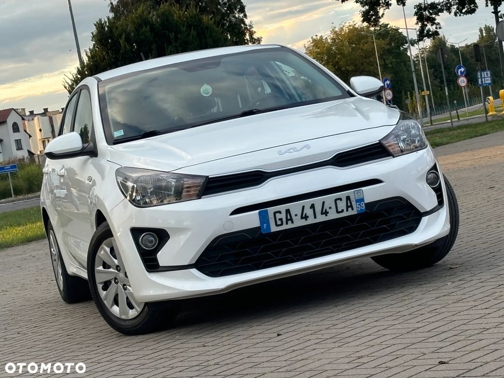 Kia Rio 1.2 M - 8