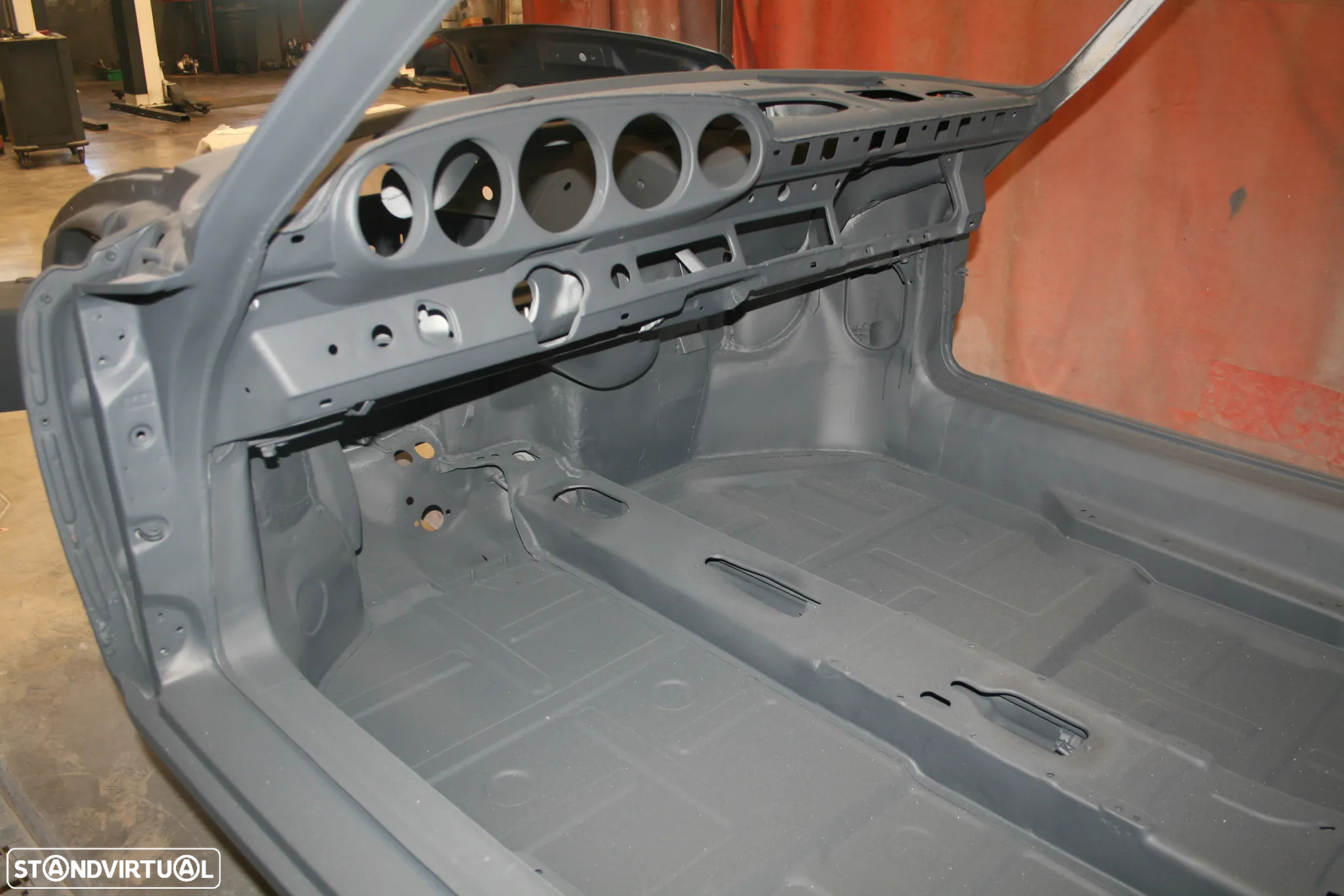 Porsche 911 Série F - 44