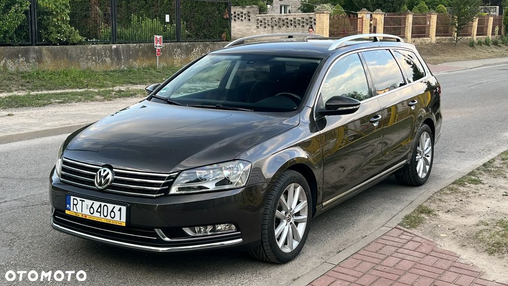 Volkswagen Passat 2.0 TDI Highline - 13
