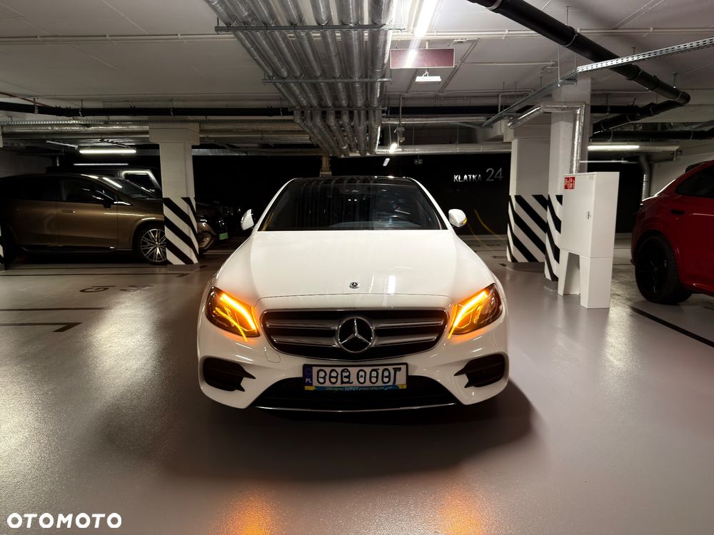 Mercedes-Benz Klasa E 220 d 4-Matic 9G-TRONIC - 3
