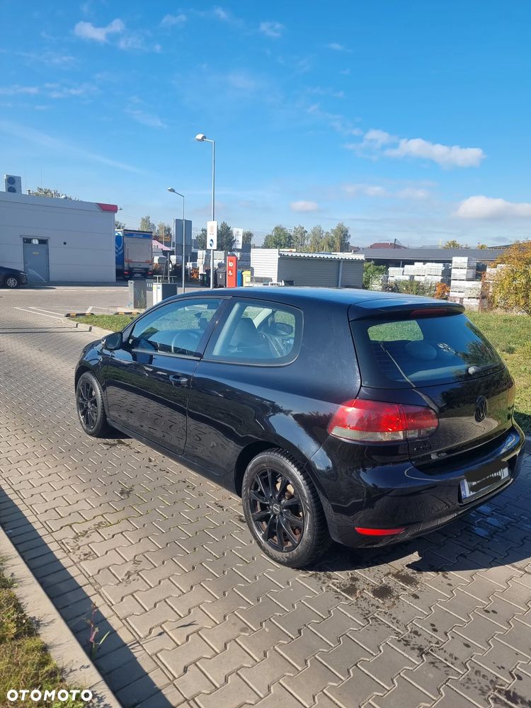 Volkswagen Golf - 8