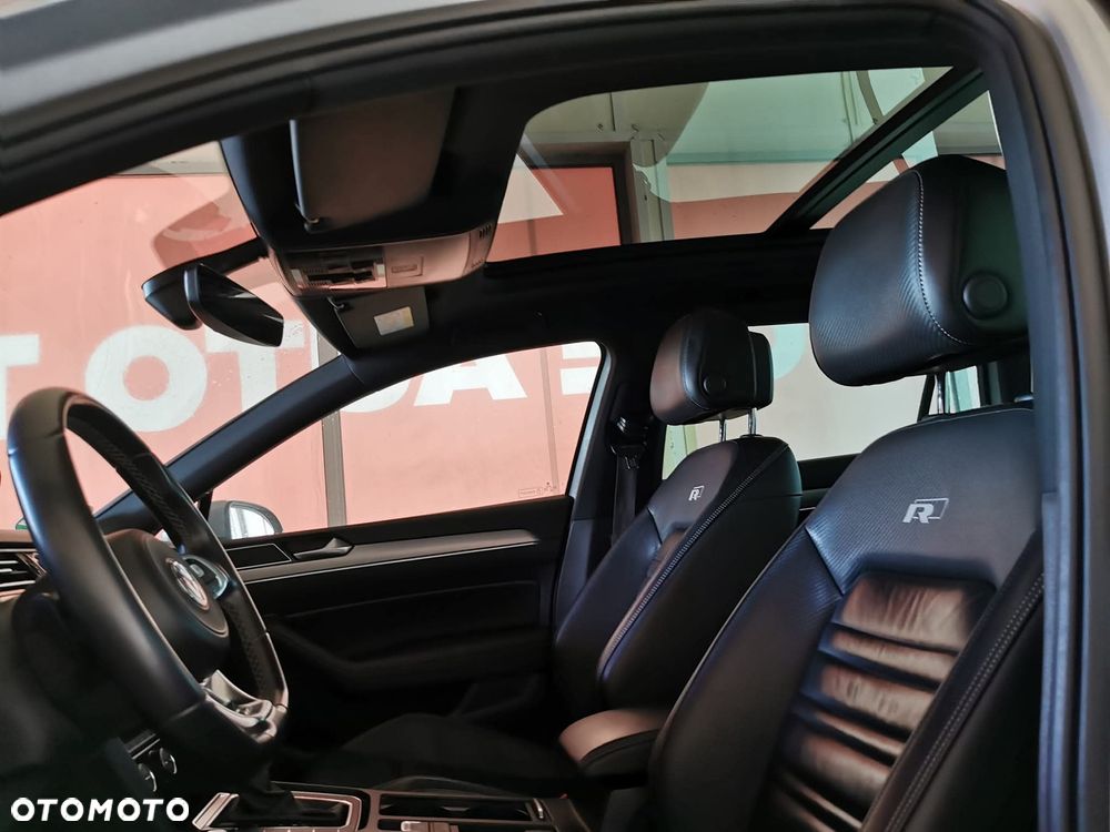 Volkswagen Passat 2.0 TDI SCR DSG - 13