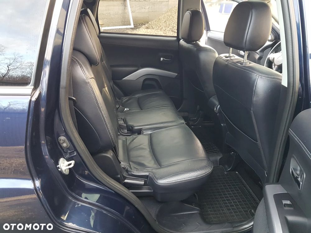 Mitsubishi Outlander 2.0 DID Intense + - 17