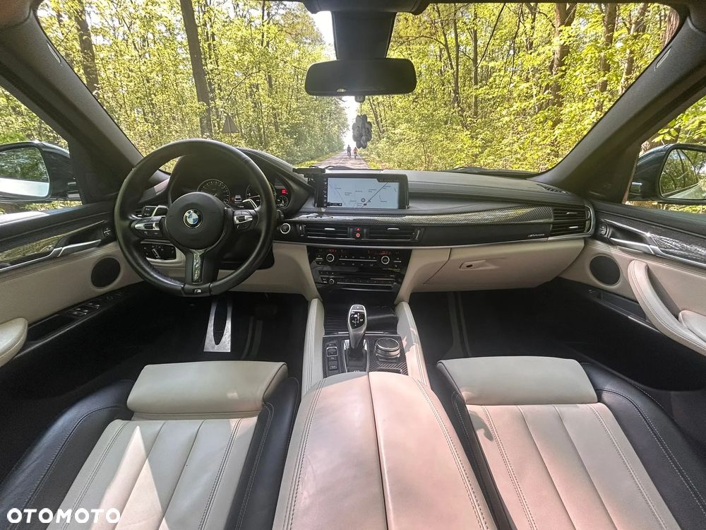 BMW X6M - 13