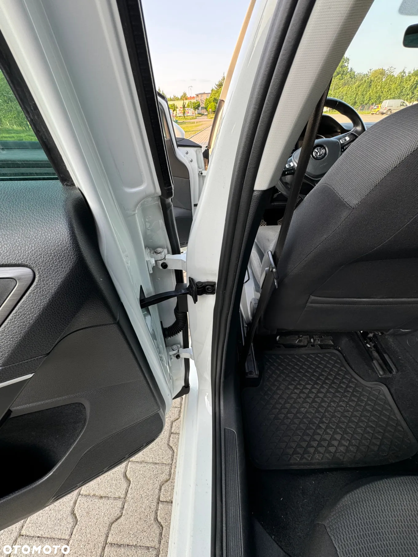 Volkswagen Golf VII 1.6 TDI BMT Comfortline - 16