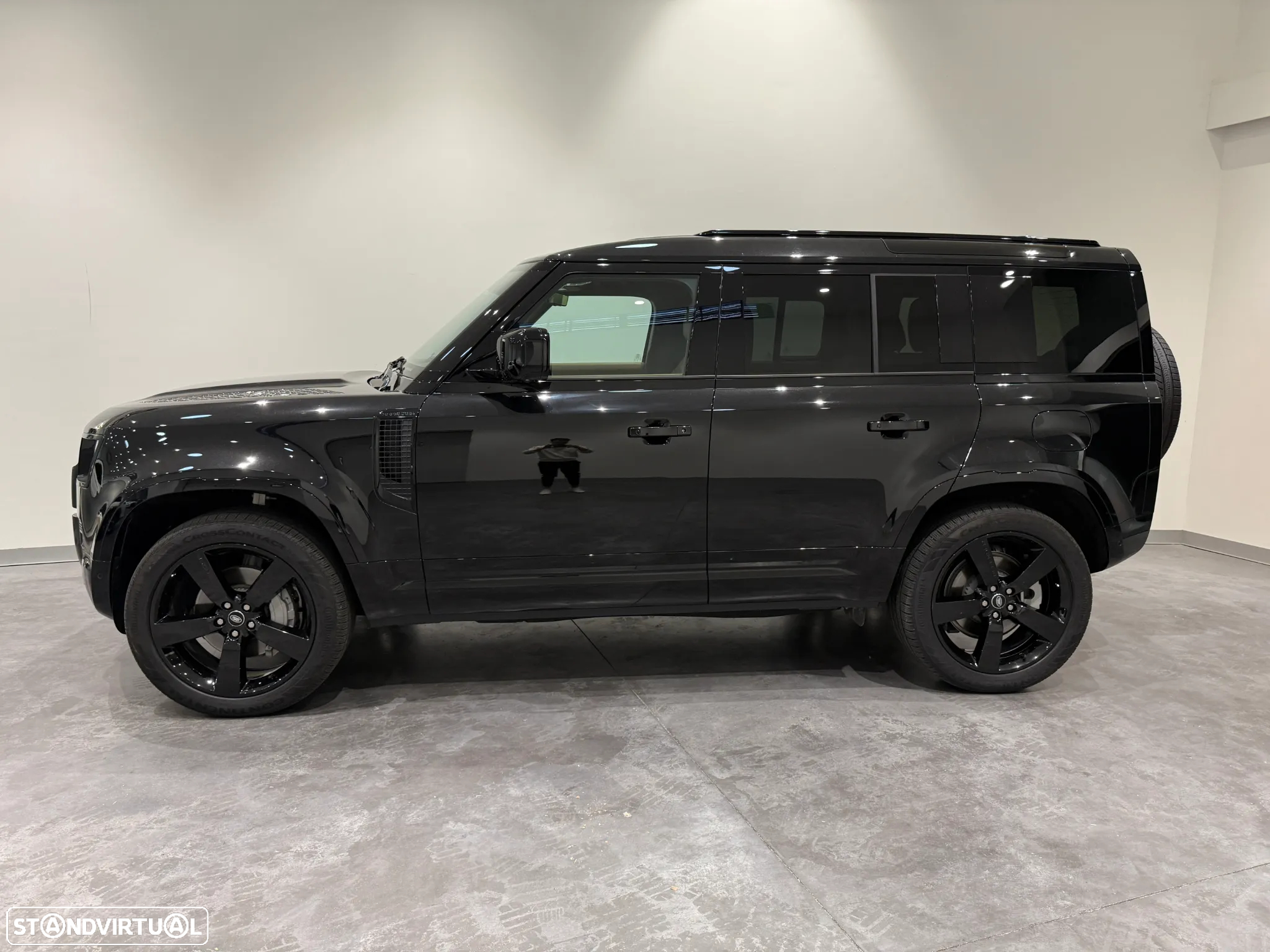 Land Rover Defender 2.0 P300e 110 AWD X-Dynamic SE - 3