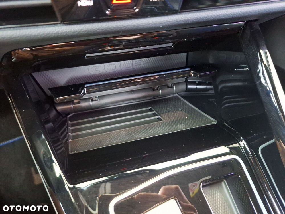 Volkswagen Golf Variant - 29