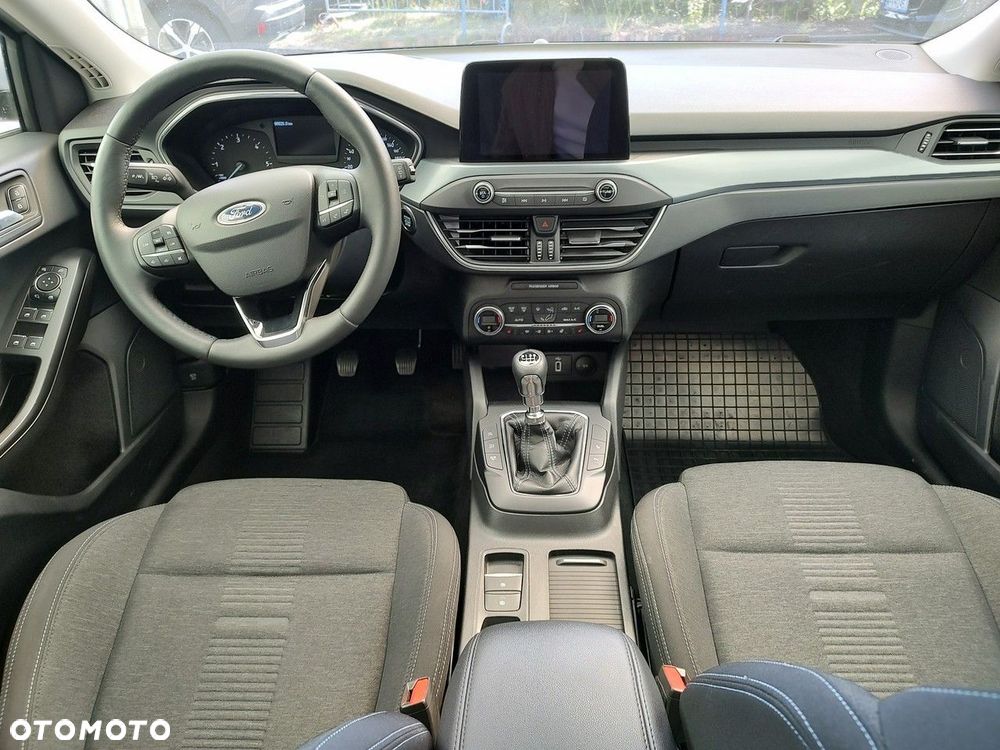 Ford Focus - 35