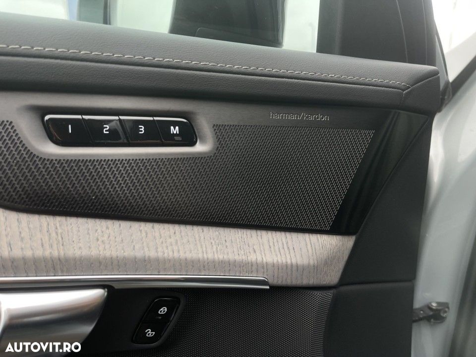 Volvo XC 90 T8 AWD PHEV Plus Dark - 18