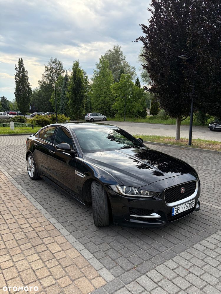 Jaguar XE 20d R-Sport - 2