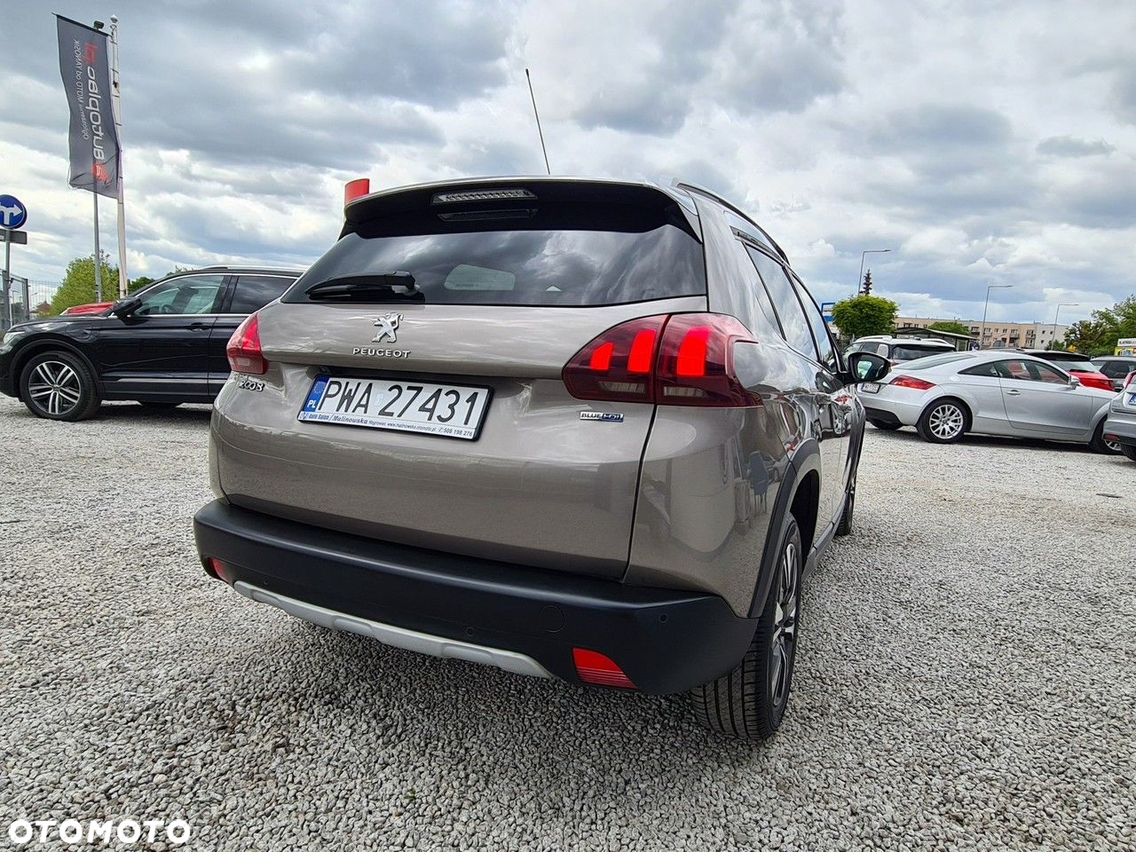 Peugeot 2008 1.6 BlueHDi Allure - 10