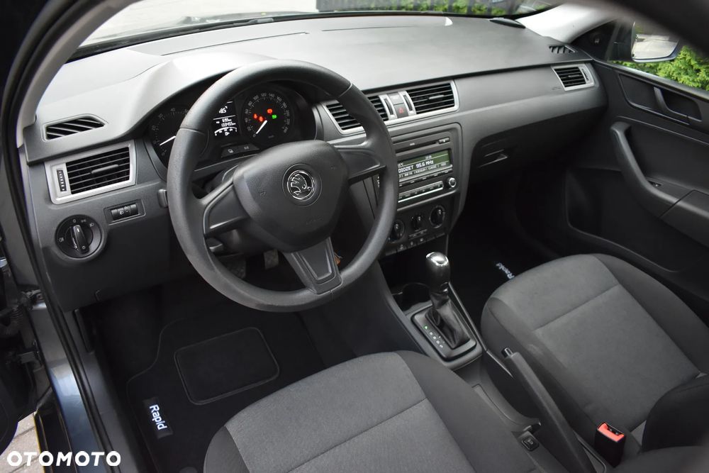 Skoda RAPID 1.4 TSI DSG Ambition - 19