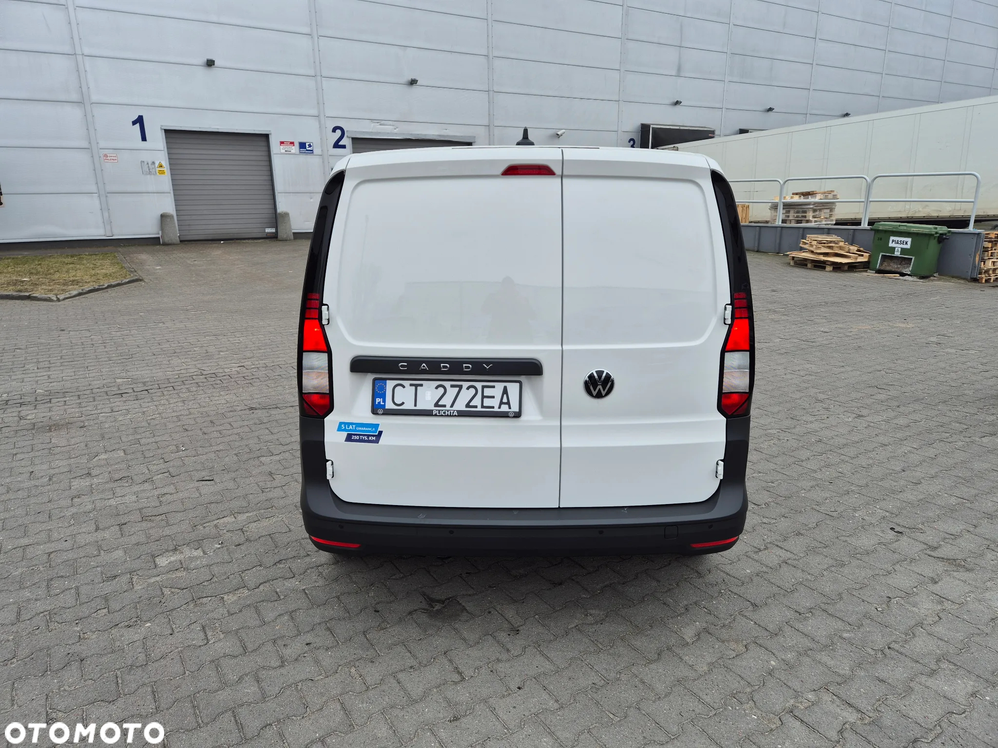 Volkswagen Caddy Cargo - 10