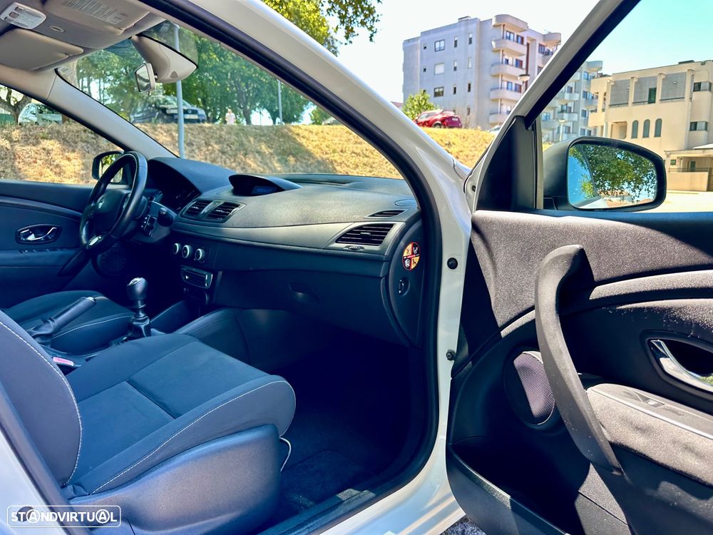 Renault Mégane 1.5 dCi Dynamique - 26