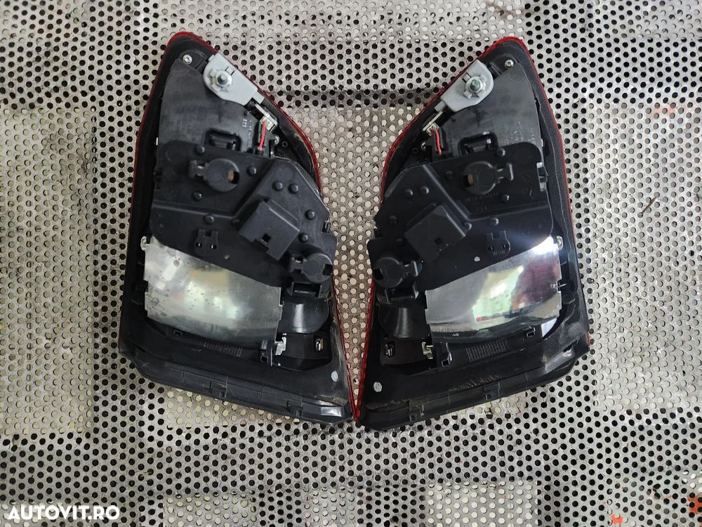 Lampa Stop Tripla Stanga Dreapta Hayon Haion Bmw Seria 2 F45 F46 Cod 7311041 7311042 - 8