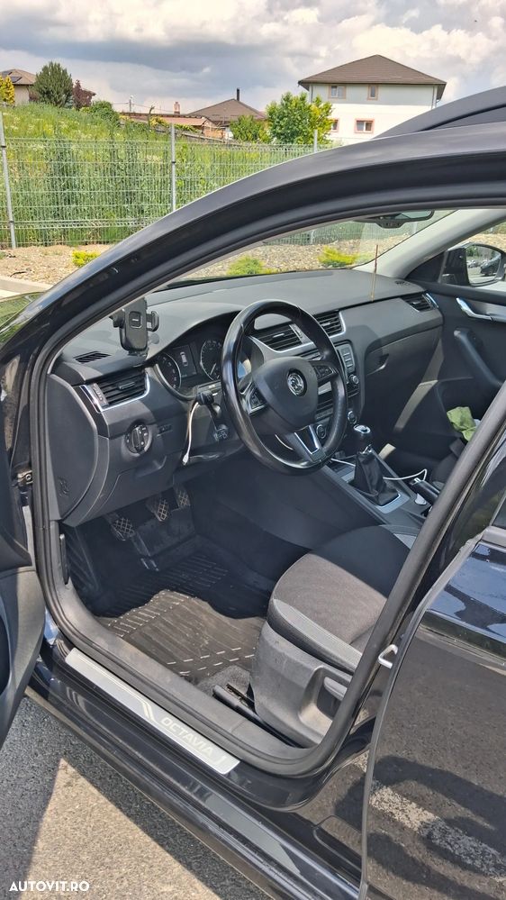 Skoda Octavia 1.6 TDI Ambition - 6