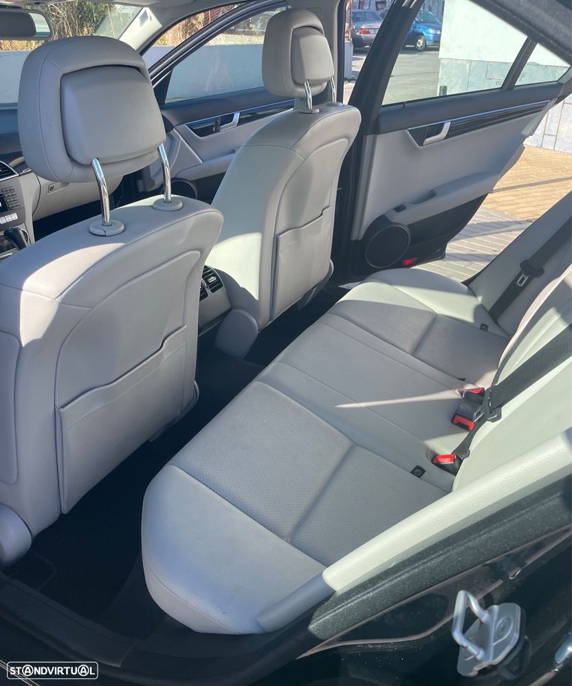 Mercedes-Benz C 220 - 10