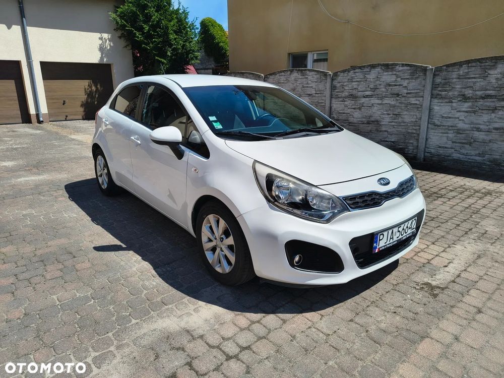 Kia Rio - 3