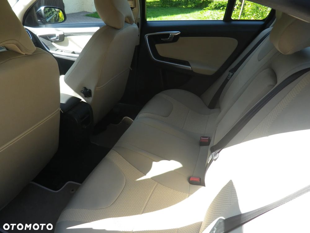Volvo S60 D3 - 4
