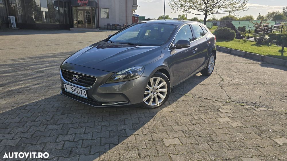 Volvo V40 - 2