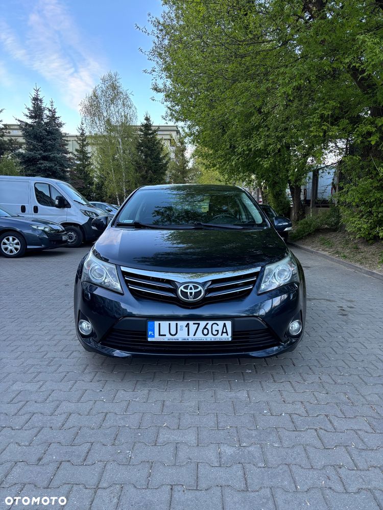 Toyota Avensis 1.8 Premium - 1