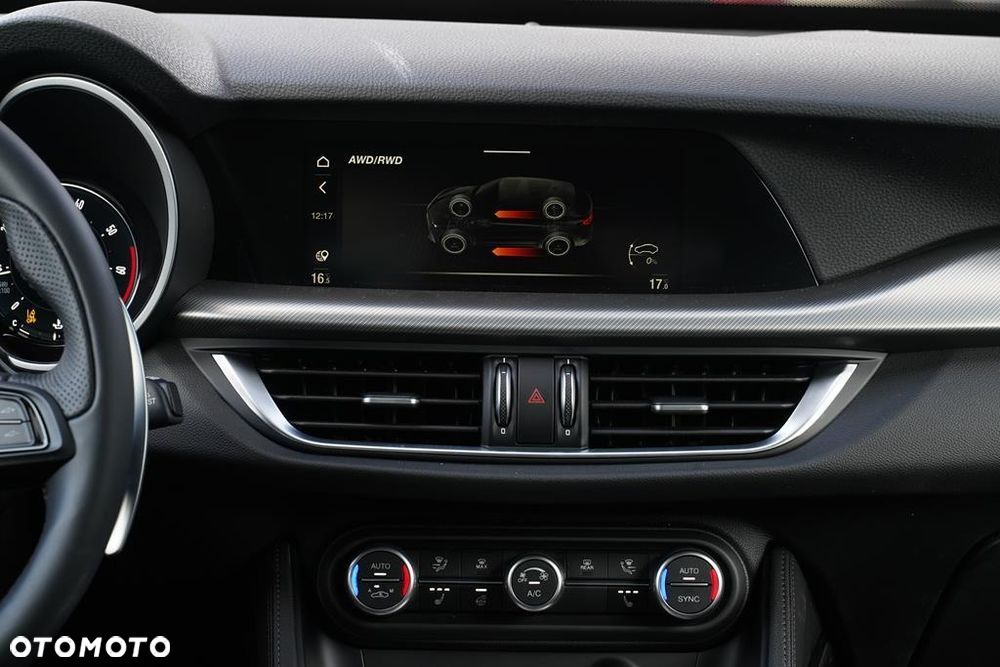 Alfa Romeo Stelvio 2.0 Turbo Veloce Q4 - 25