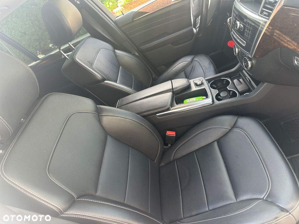 Mercedes-Benz ML - 13