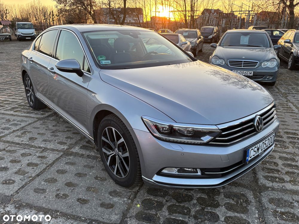 Volkswagen Passat - 2