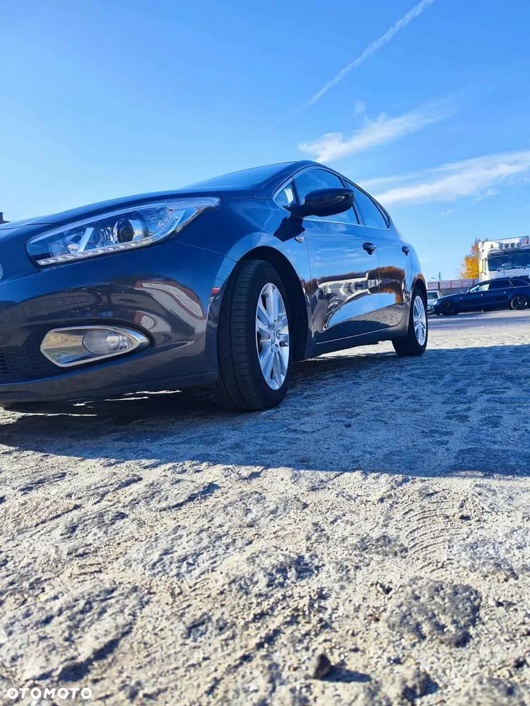 Kia Ceed - 6
