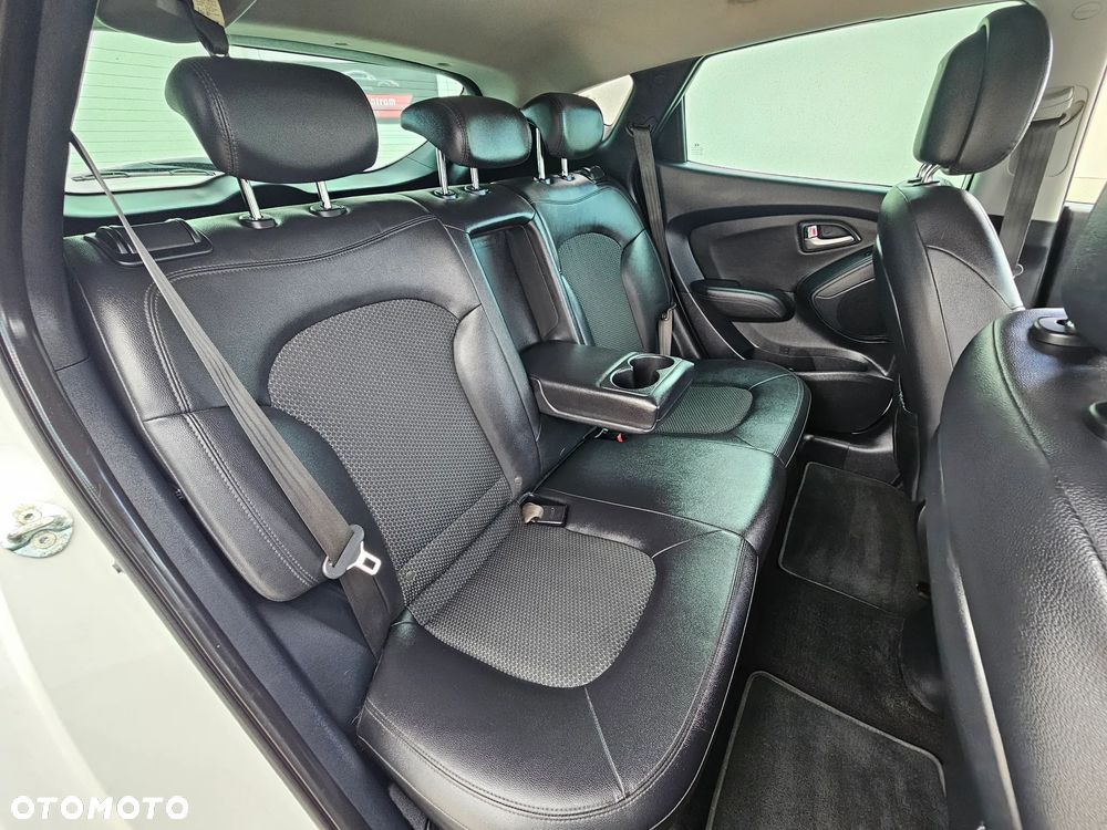 Hyundai ix35 1.6 2WD blue Style - 16