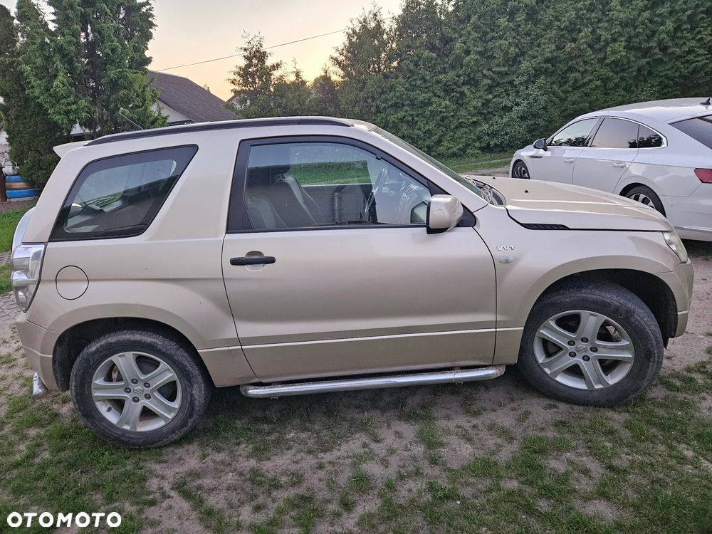 Suzuki Grand Vitara 1.6 - 8