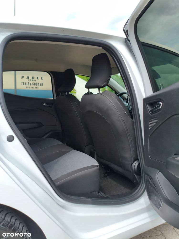 Renault Clio - 21