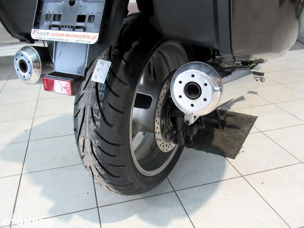 Yamaha FJR - 24