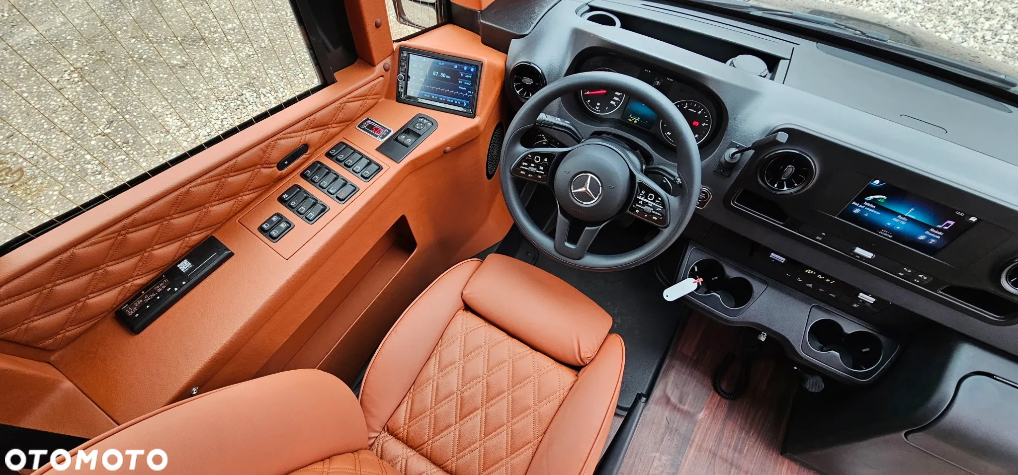 Mercedes-Benz Sprinter 519 - 12