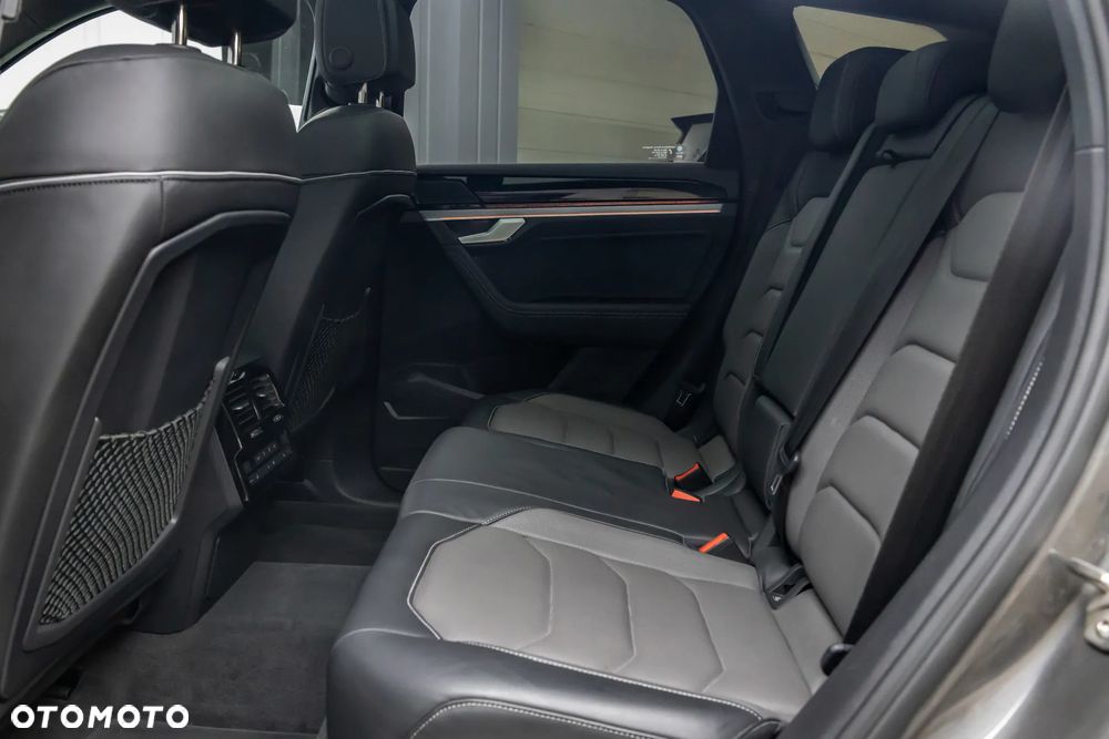 Volkswagen Touareg 3.0 V6 TDI SCR 4Mot R-Line - 25