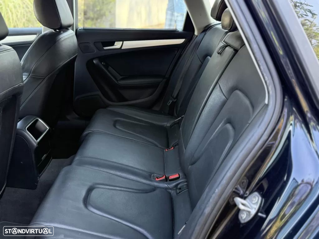 Audi A4 Avant 2.0 TDI S-line - 12