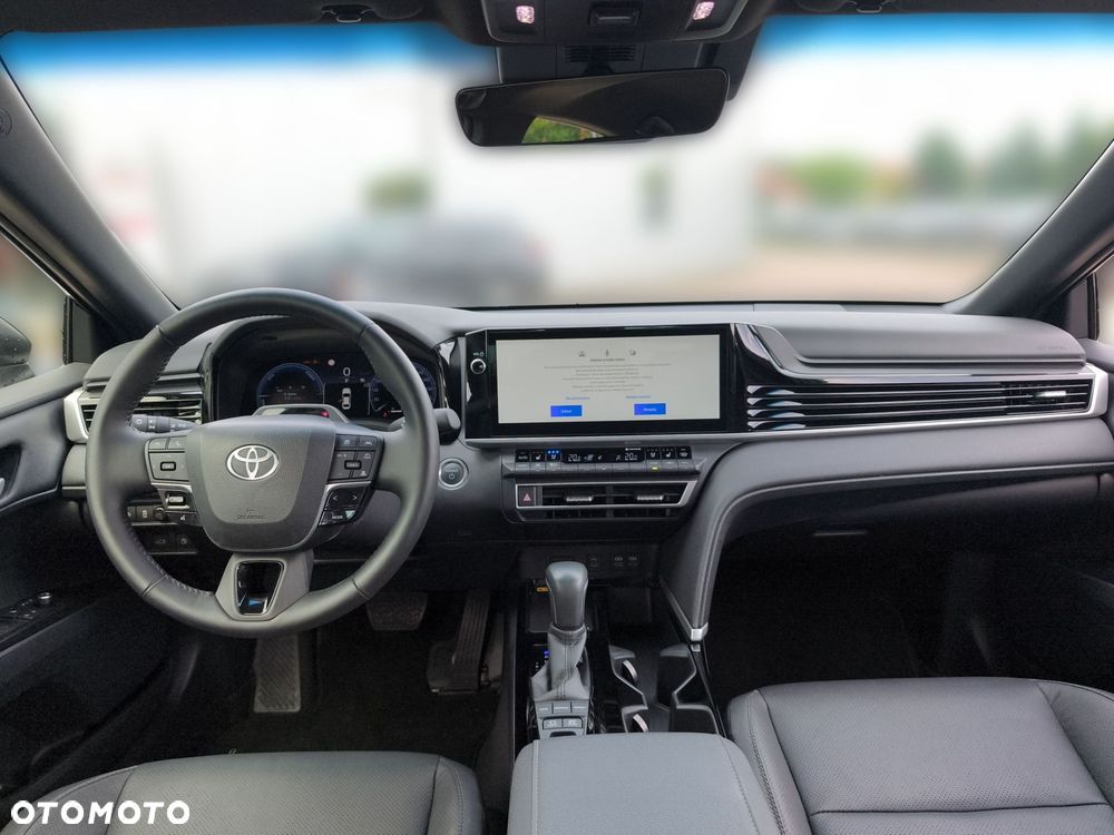 Toyota Camry - 14