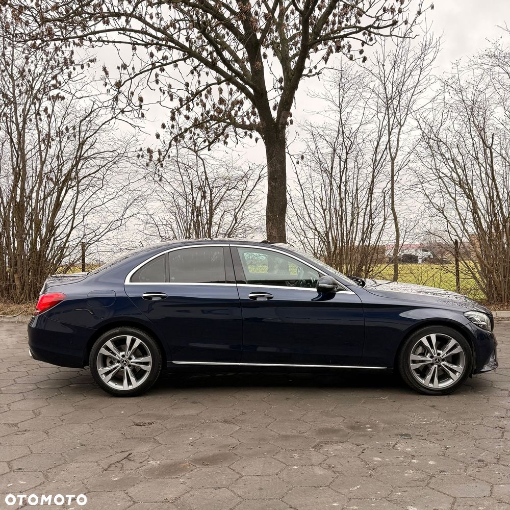 Mercedes-Benz Klasa C 300 9G-TRONIC Avantgarde Advanced - 7