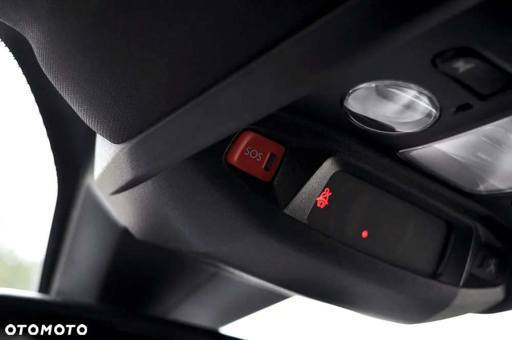 Peugeot 5008 BlueHDI 180 EAT8 GT Pack - 33