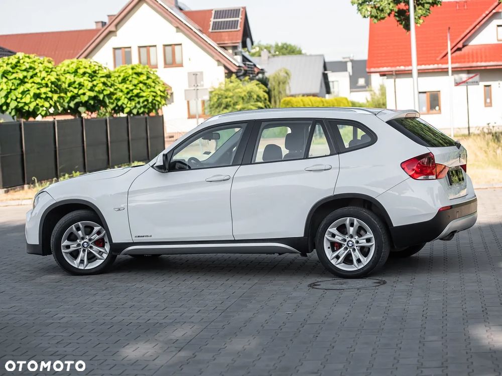 BMW X1 sDrive18d xLine - 11