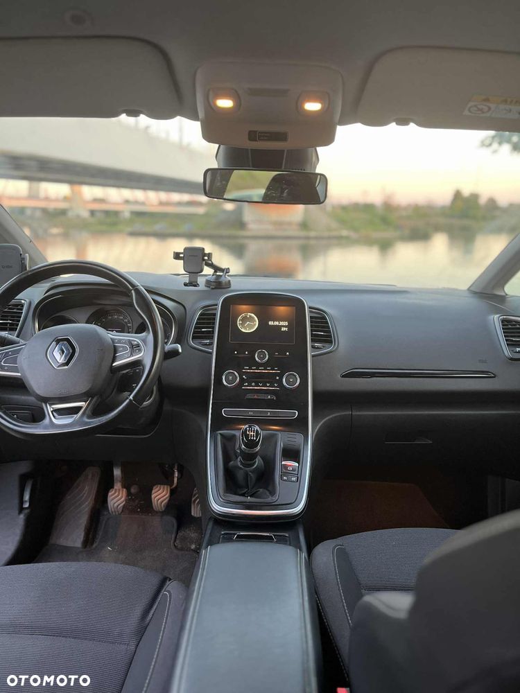 Renault Scenic - 20