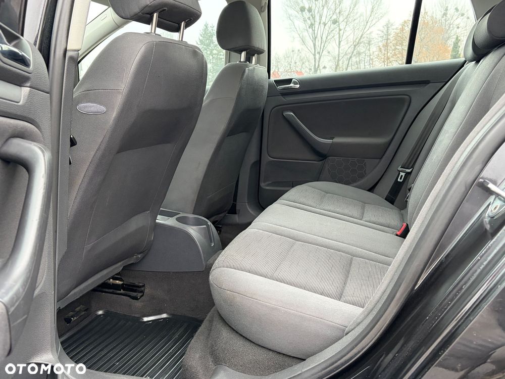 Volkswagen Golf 1.6 Basis - 15