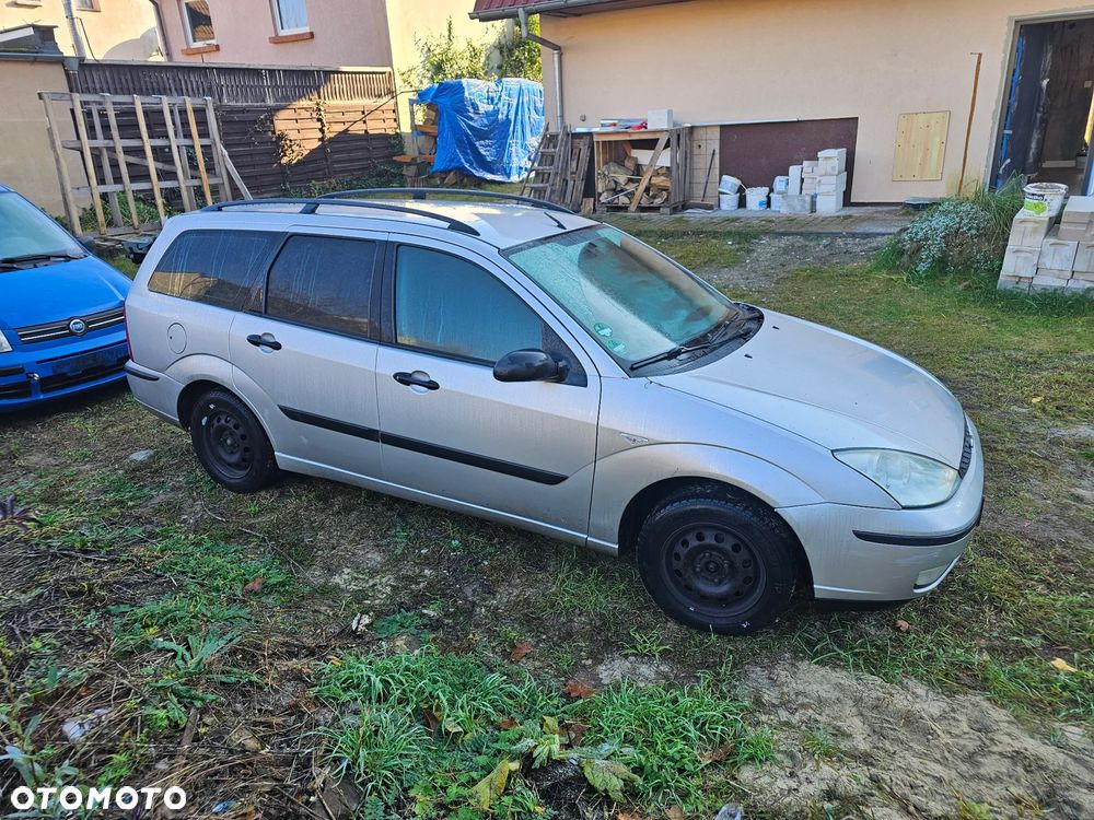 Ford Focus 1.6 16V Fun - 1