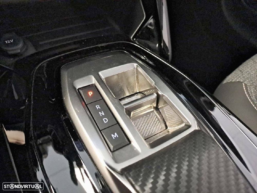 Peugeot 208 1.2 Hybrid Allure e-DCS6 - 22