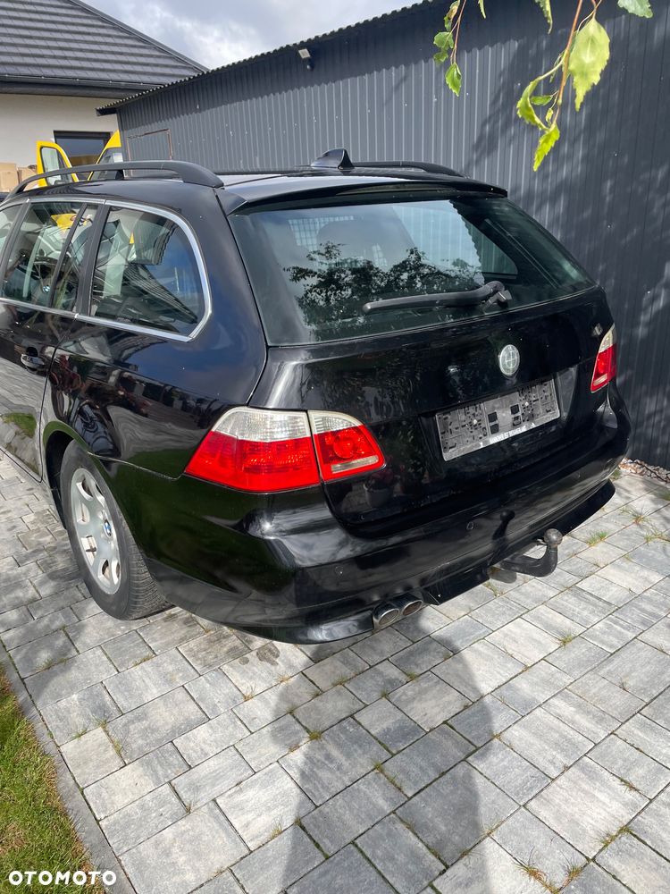 BMW Seria 5 525d - 5